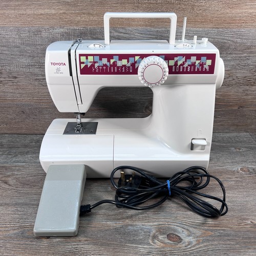 Toyota sewing machine - ,, rs2000
