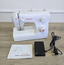 SINGER Tradition 2250 Sewing