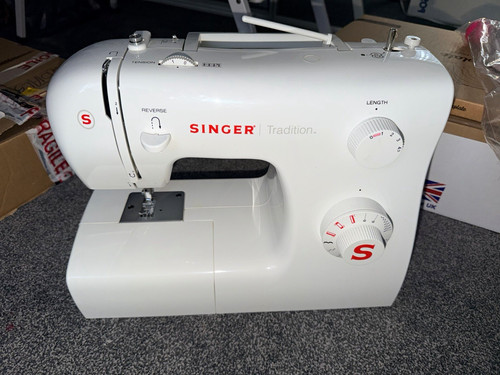 Singer tradition 2250 - tradition, electric