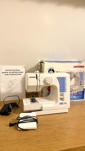 Janome 140m mini portable - janome,