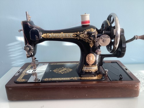 Singer sewing machine - singer,